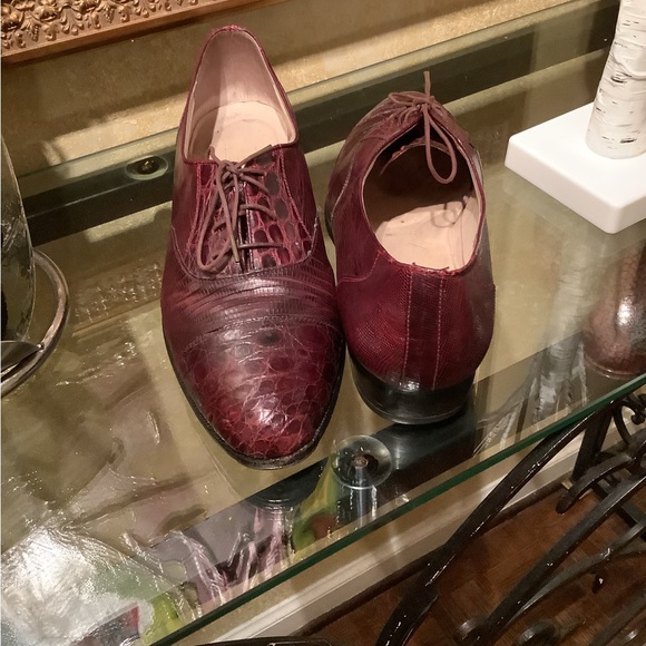 Men's Burgundy Leather Dress Shoes - Picture 3 of 6